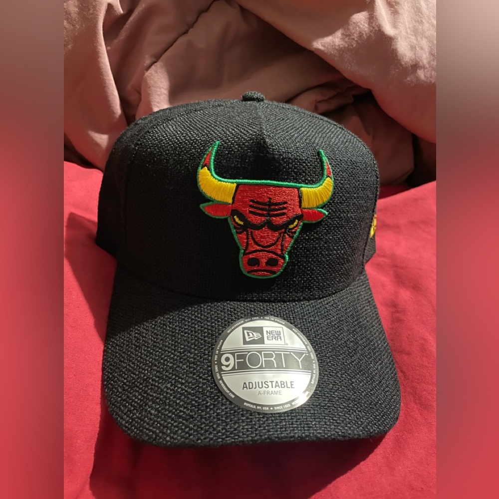 Chicago Bulls 9FORTY Cap with Red and Green Logo